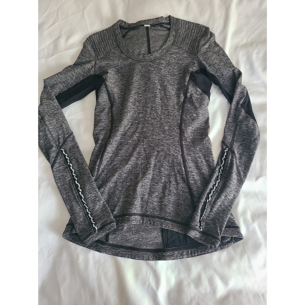 Lululemon Star Runner Long Sleeve Thumbhole Zip Pocket Top Size 4 Reflective